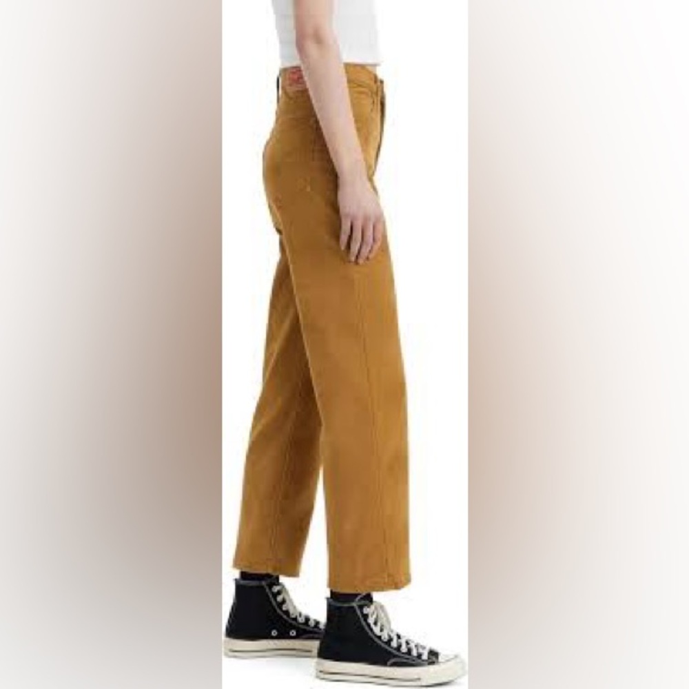 Levi’s Strauss Low Pro Mid Rise Relax fit Straight leg Corduroy 28 x 30 Mustard